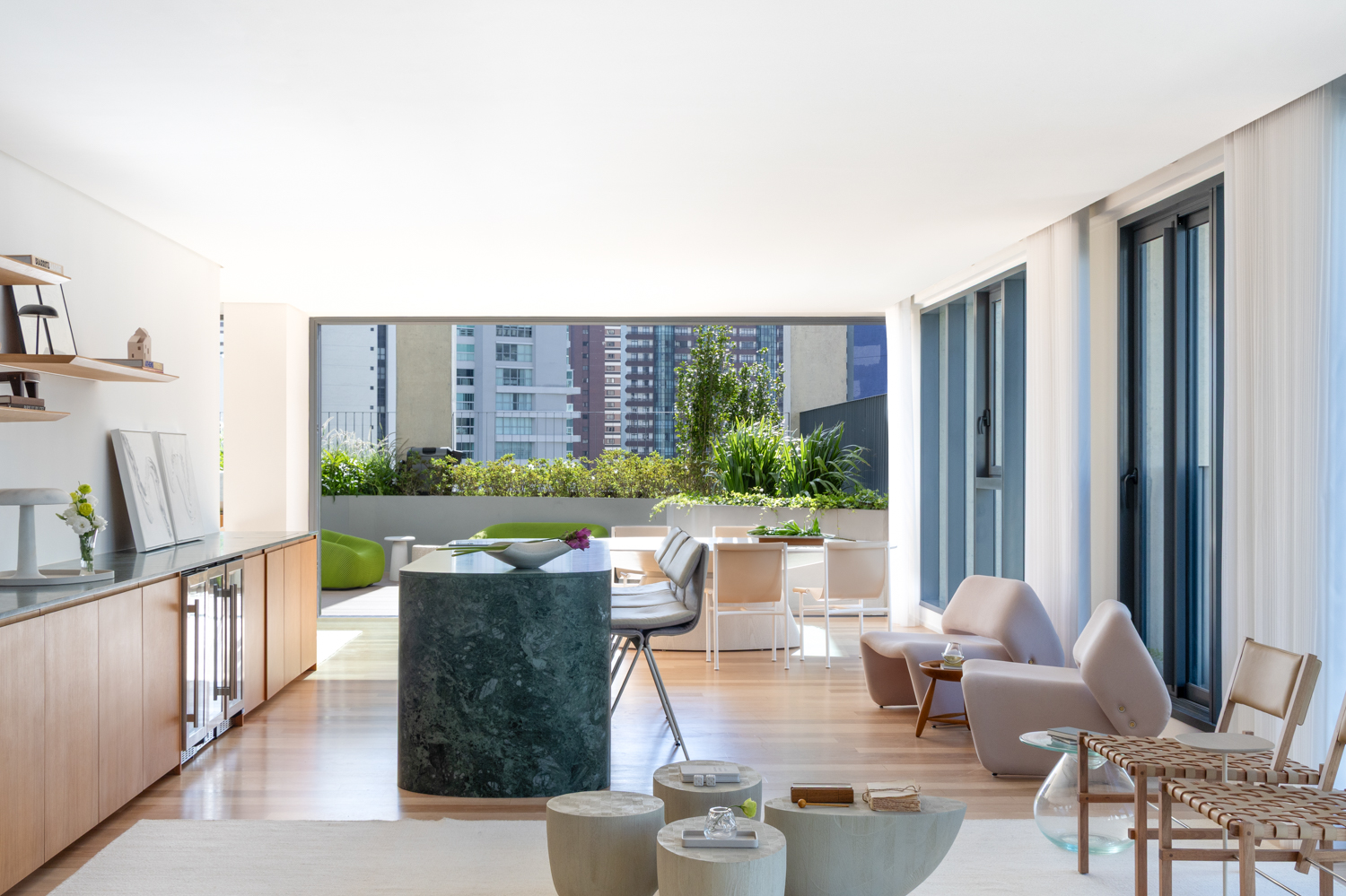 Living e jantar integrados